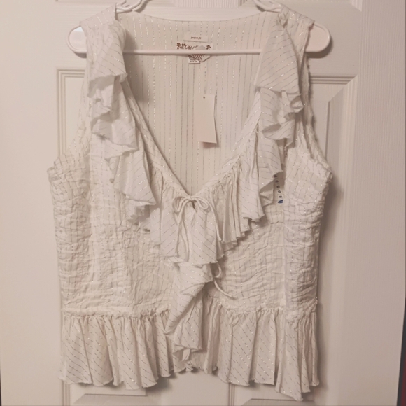 Old Navy Tops - Old Navy White Cotton W/ Silver‎ Thread Ruffled Tie Front Sleeveless Peplum Top